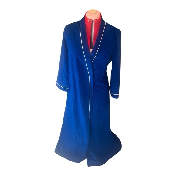 Vanity Fair Other - Vintage Vanity Fair “SheVelva” Sapphire Blue Velvet Robe – NWT Medium Deadstock